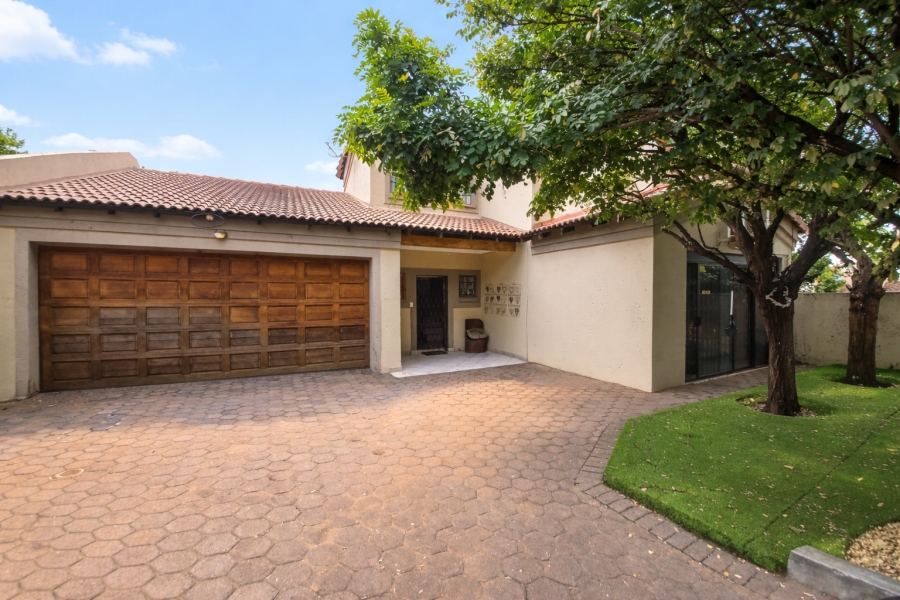 3 Bedroom Property for Sale in Safari Gardens North West